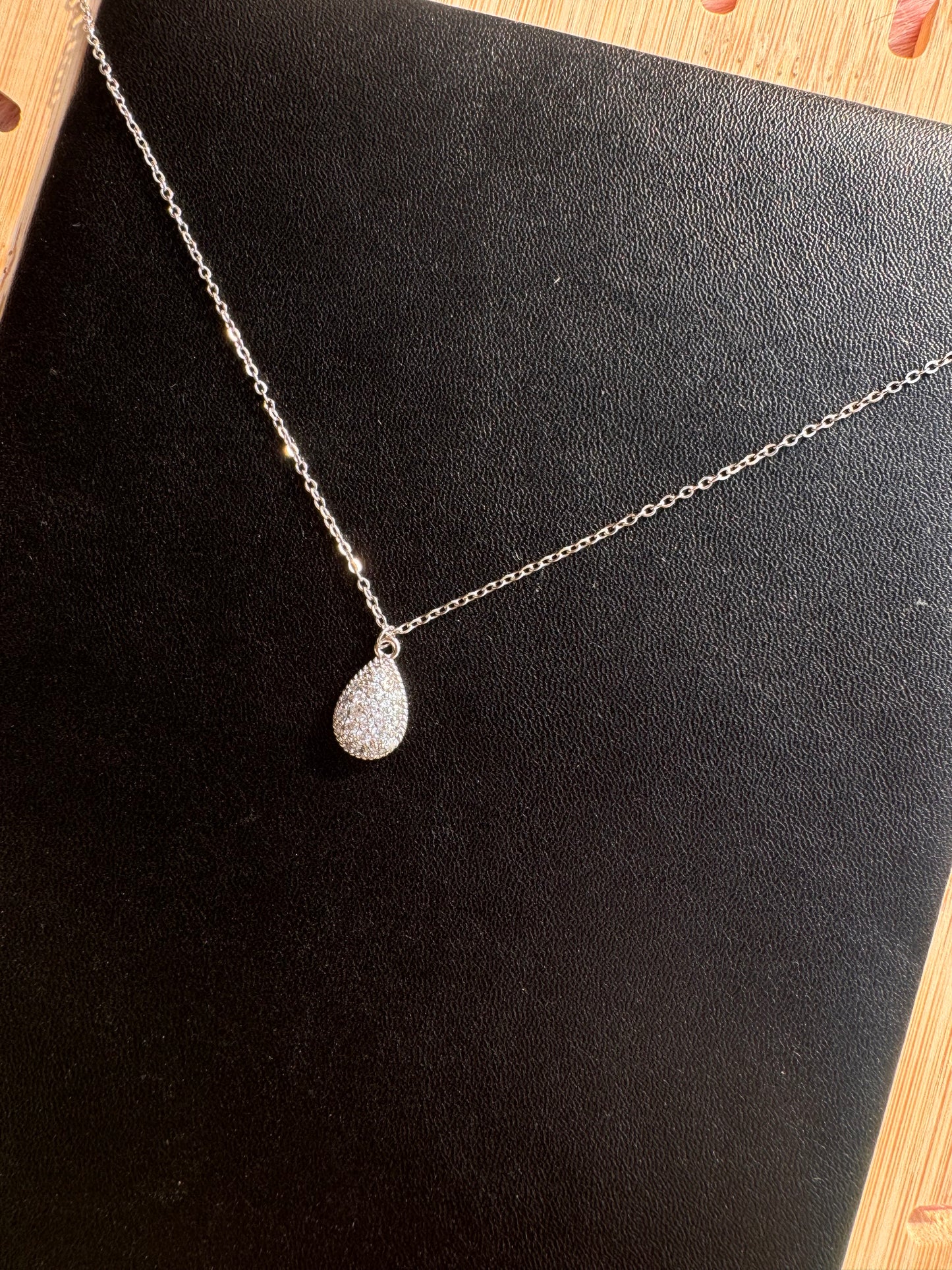 Crystal Teardrop Pendant Necklace – Silver