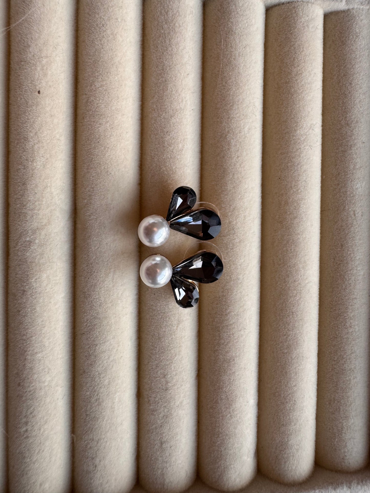 Midnight Bloom Pearl Studs