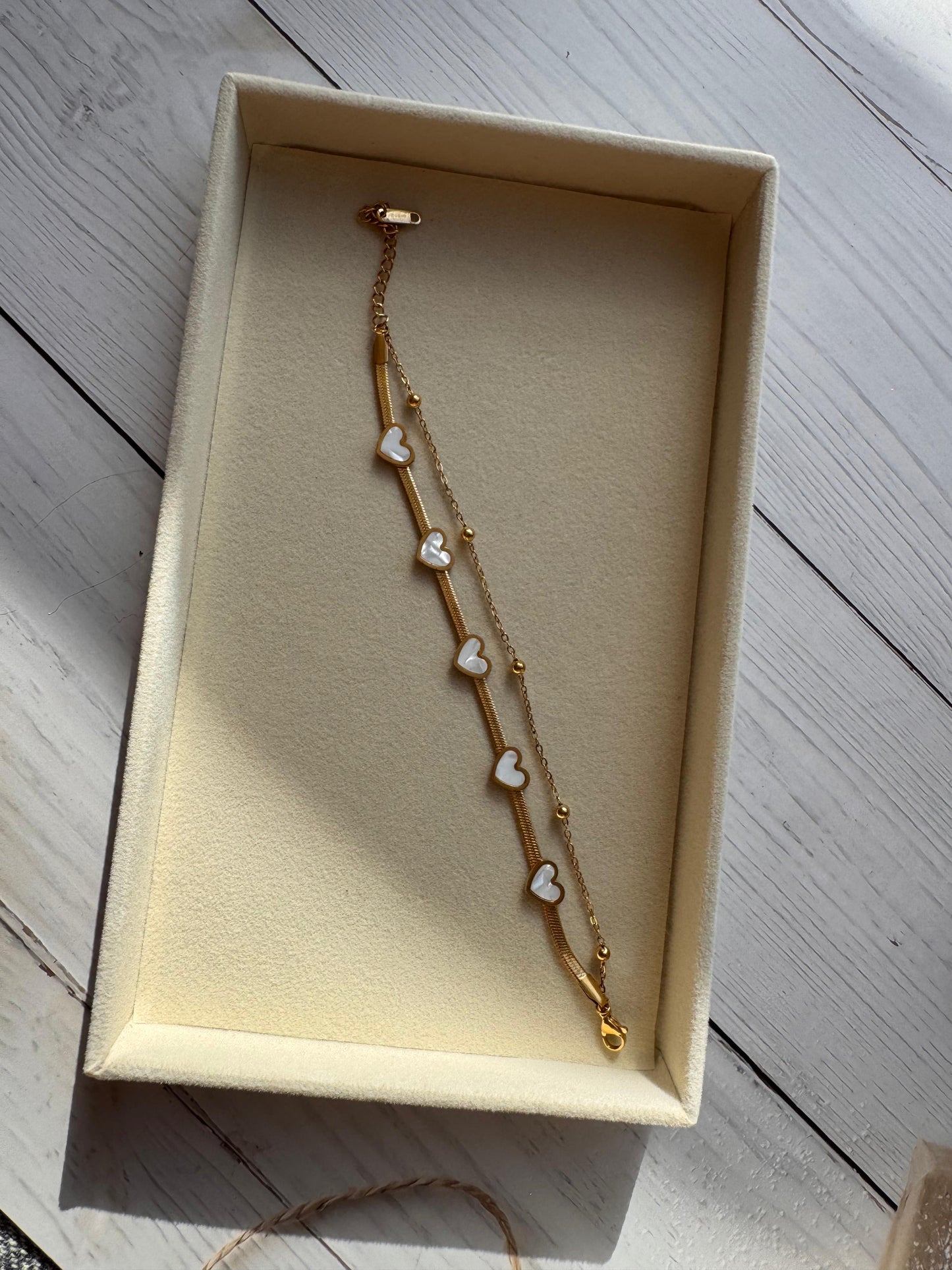 Golden Hearts Chain Bracelet