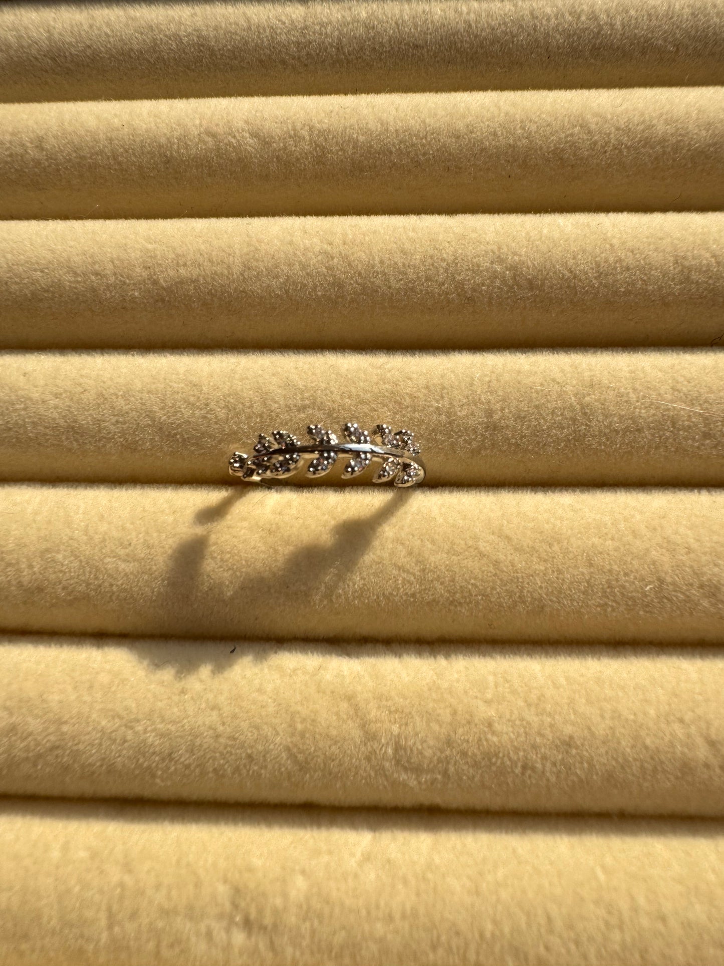 The Laurel Vine Ring