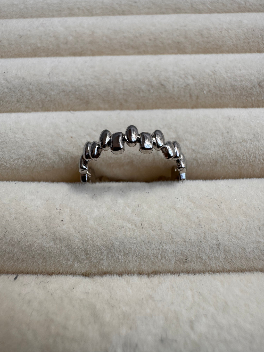 Silver Crown Pebble Band Ring