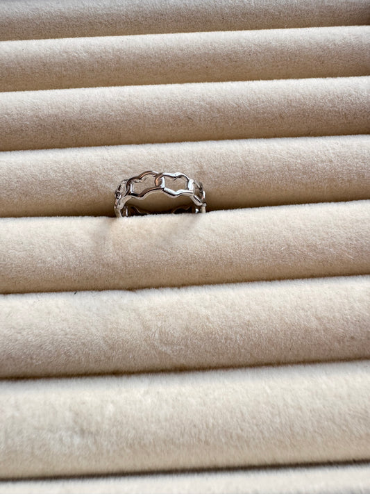 The Interlocking Chain Band