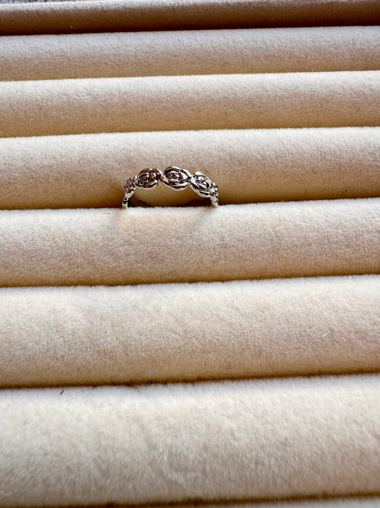 The Open Filigree Rose Band