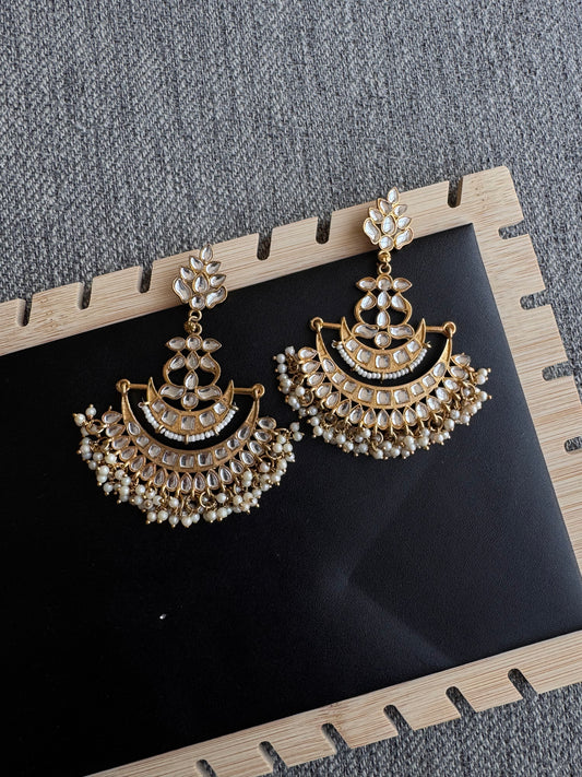 The Mehrab Grandeur Chandbalis