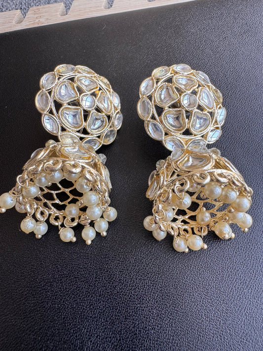 The Zari Kundan & Pearl Mesh Jhumkas