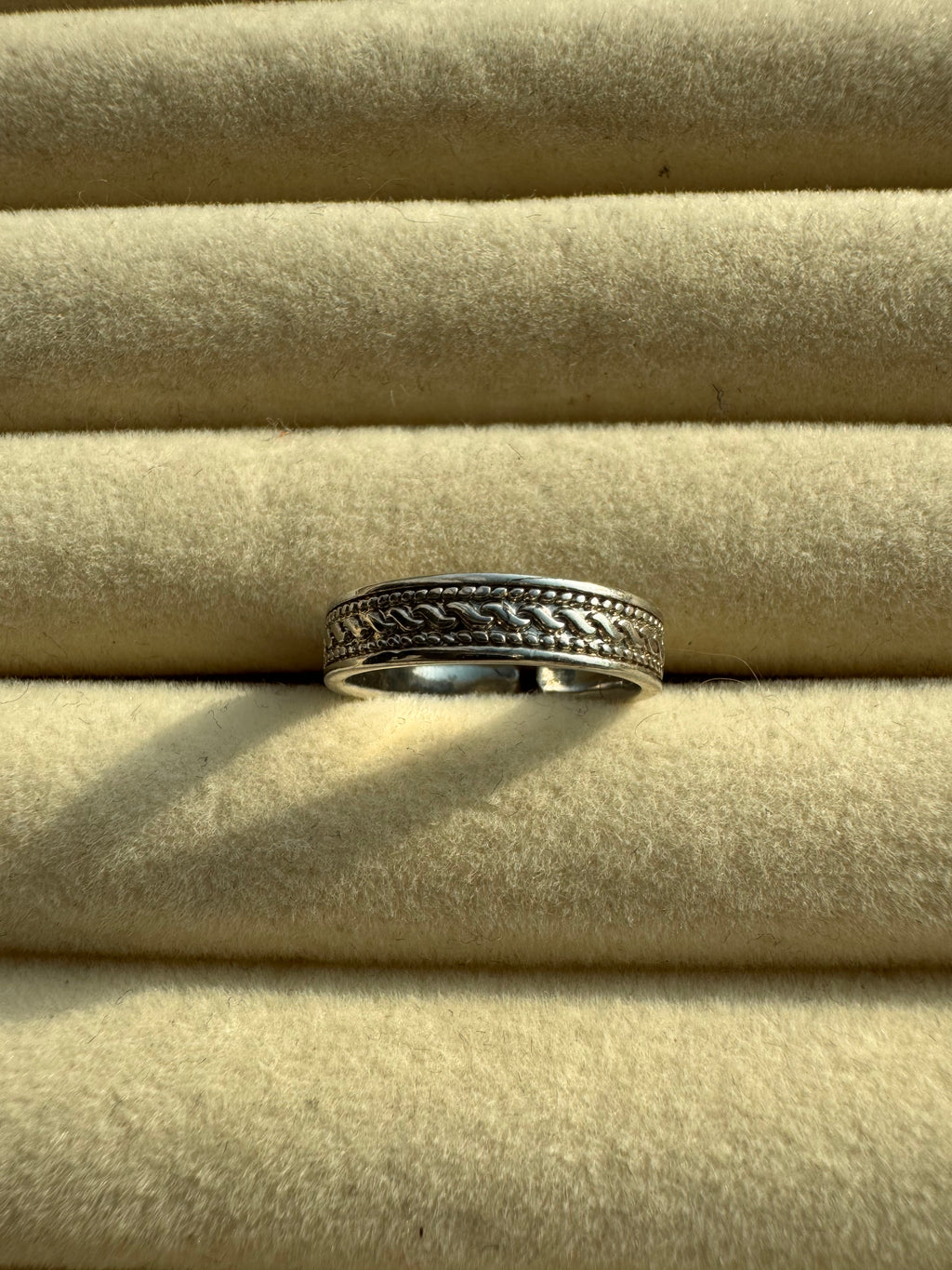 Vintage Weave Statement Band