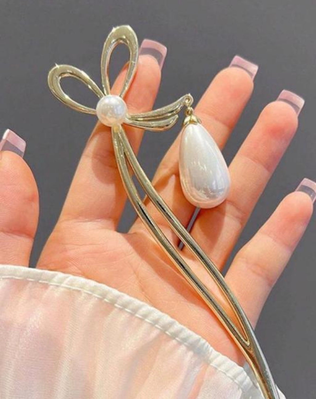 Pearl Bow Hair Pin
