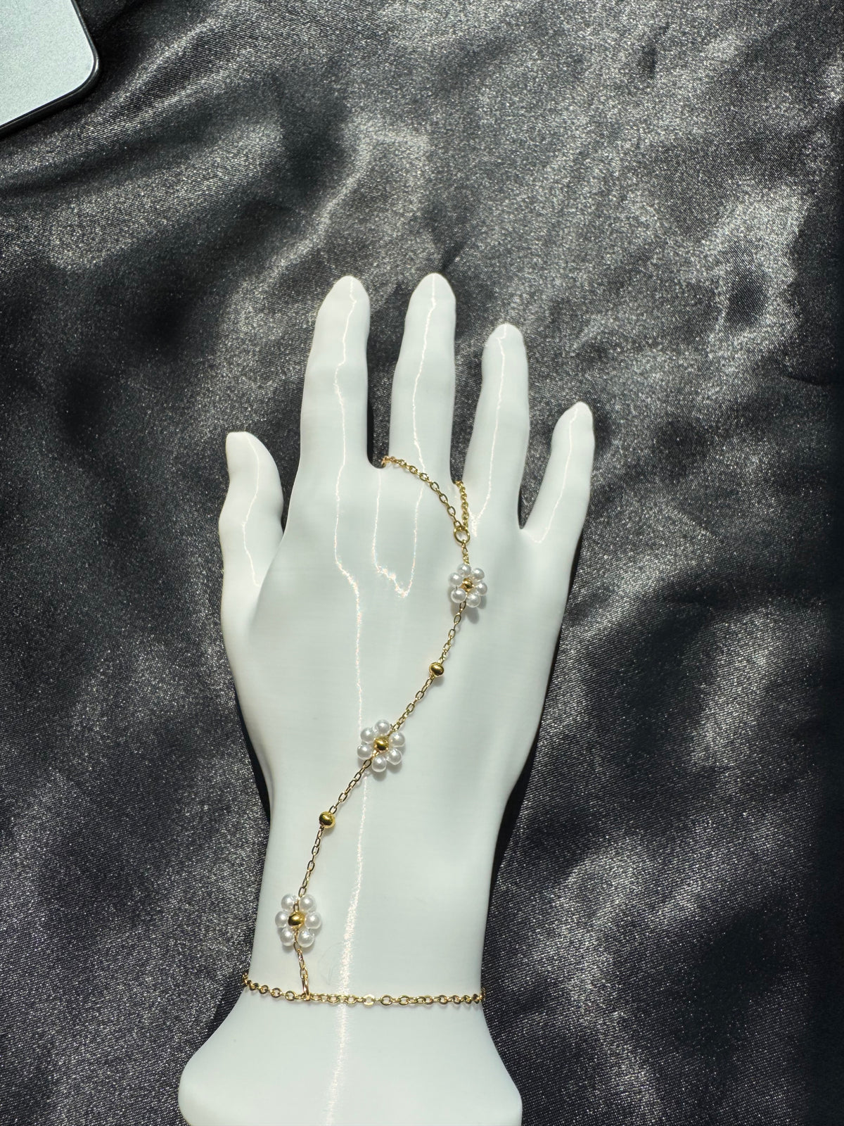 Pearl Blossom Hand Chain