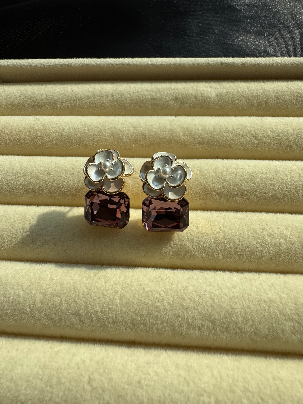 Rosé Lavender Bloom Earrings