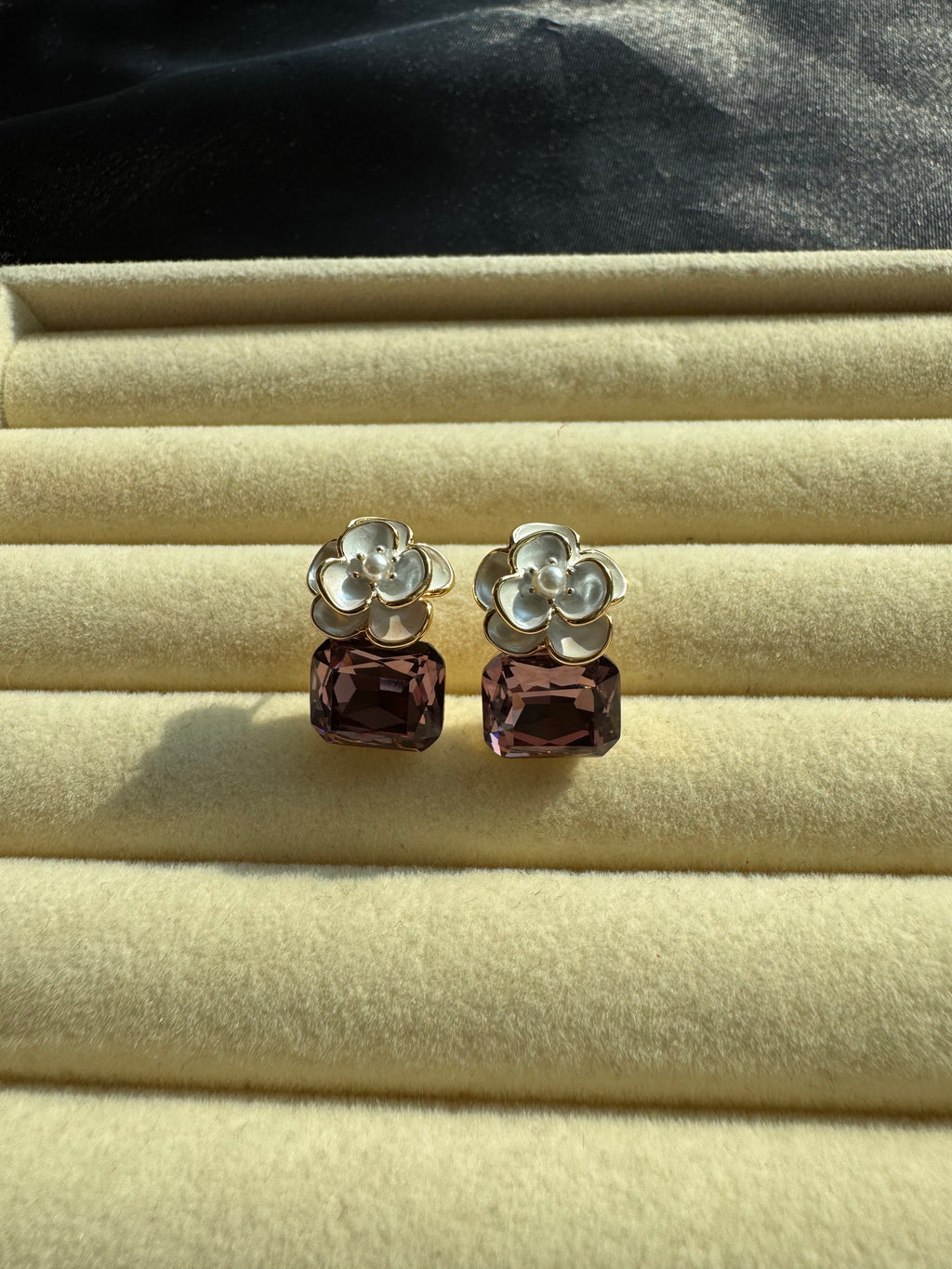 Rosé Lavender Bloom Earrings