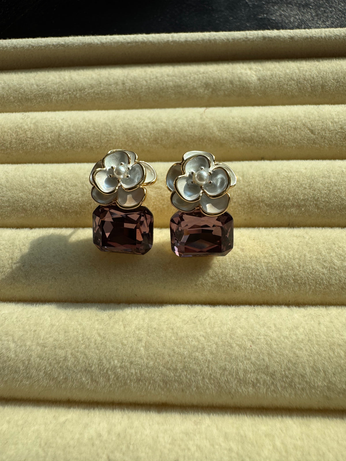 Rosé Lavender Bloom Earrings