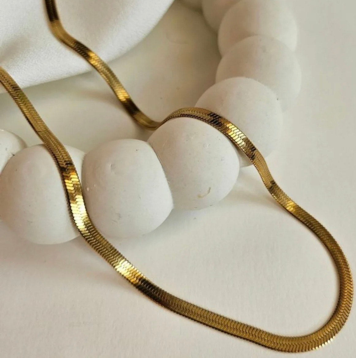 Aura Flat Snake Necklace