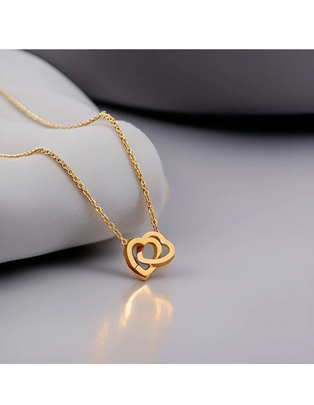 Interlocking Hearts Pendant Necklace