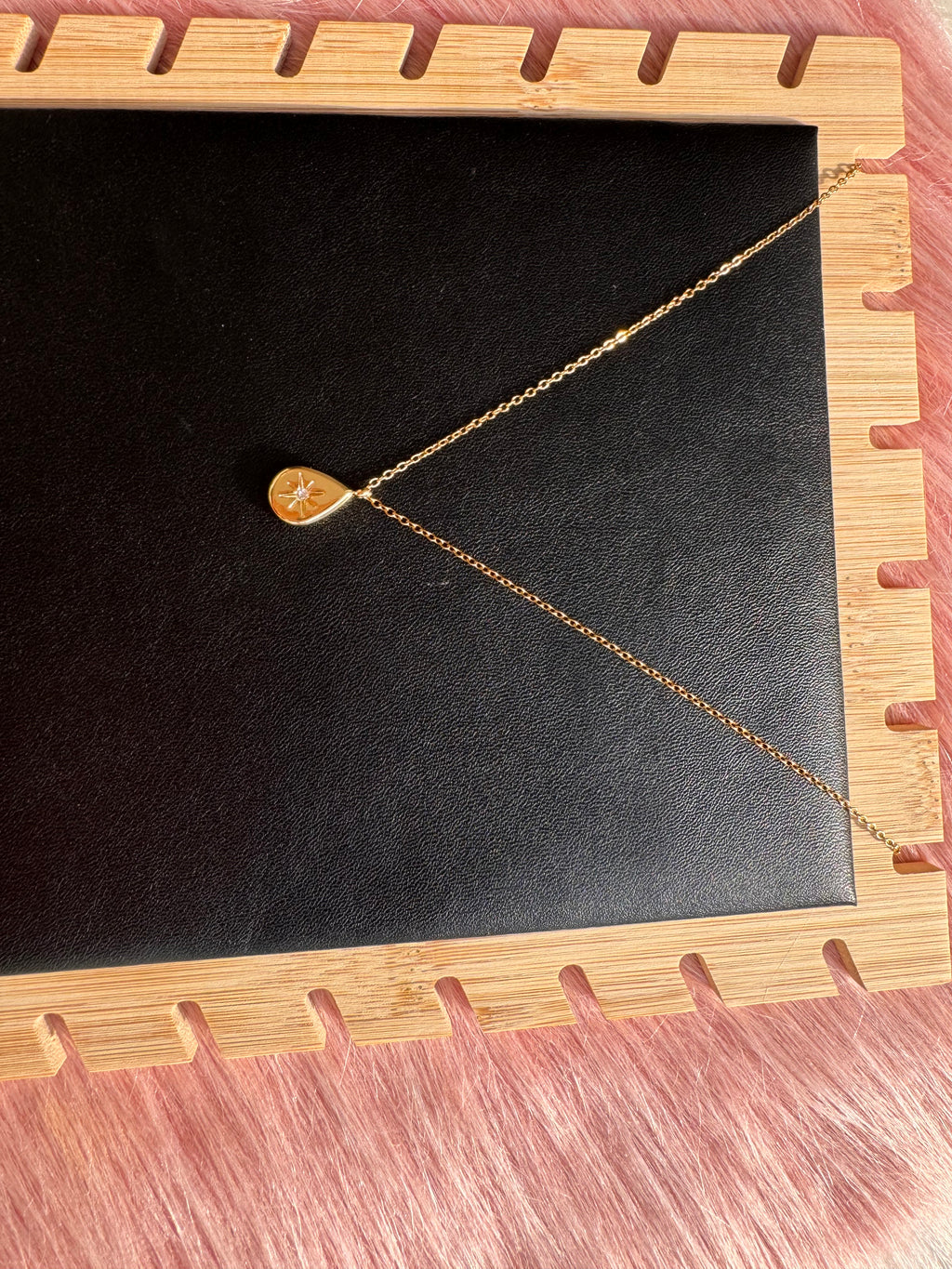 The Starburst Teardrop Pendant Necklace
