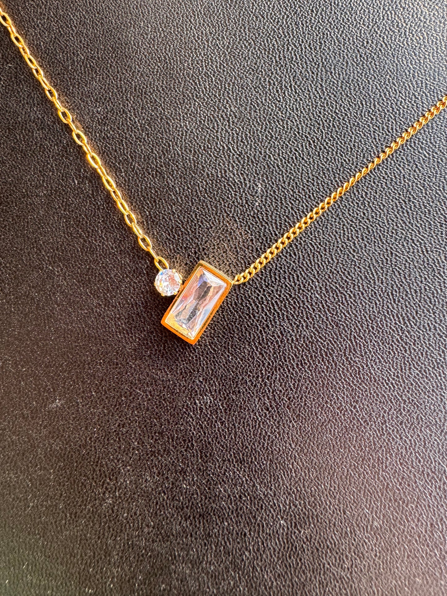 Duo Sparkle Bar Necklace – Gold