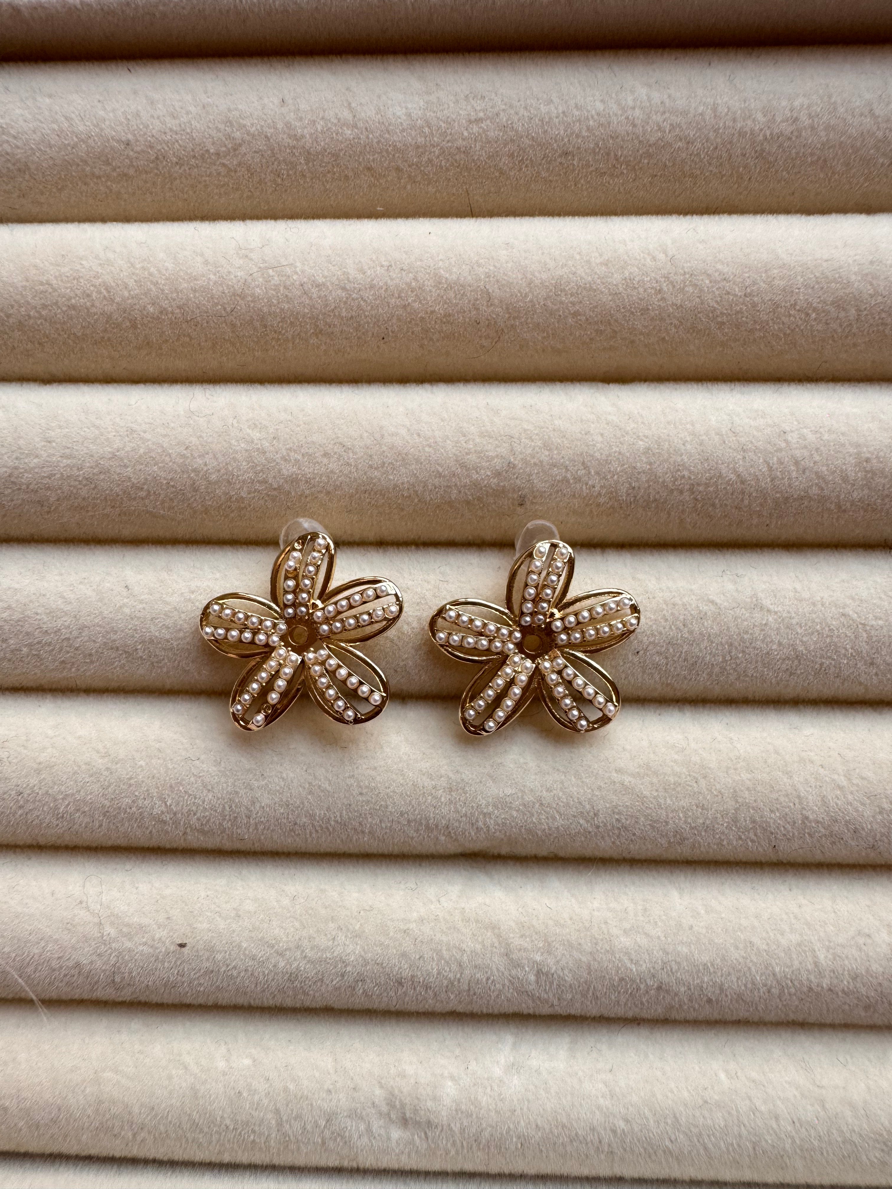The Pearl Floral Stud Earrings