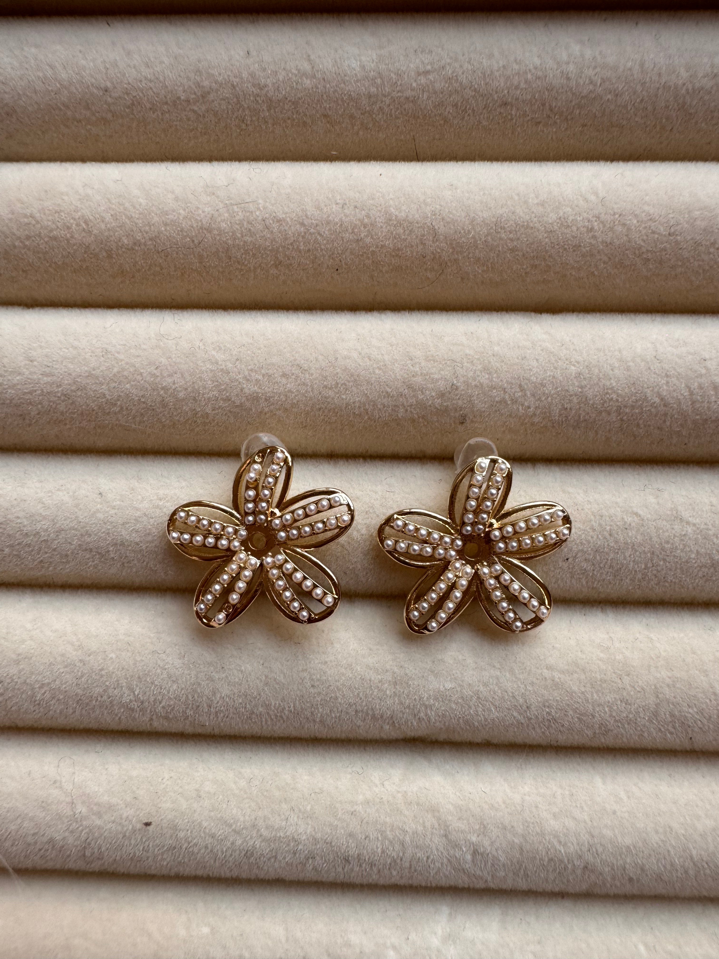 The Pearl Floral Stud Earrings