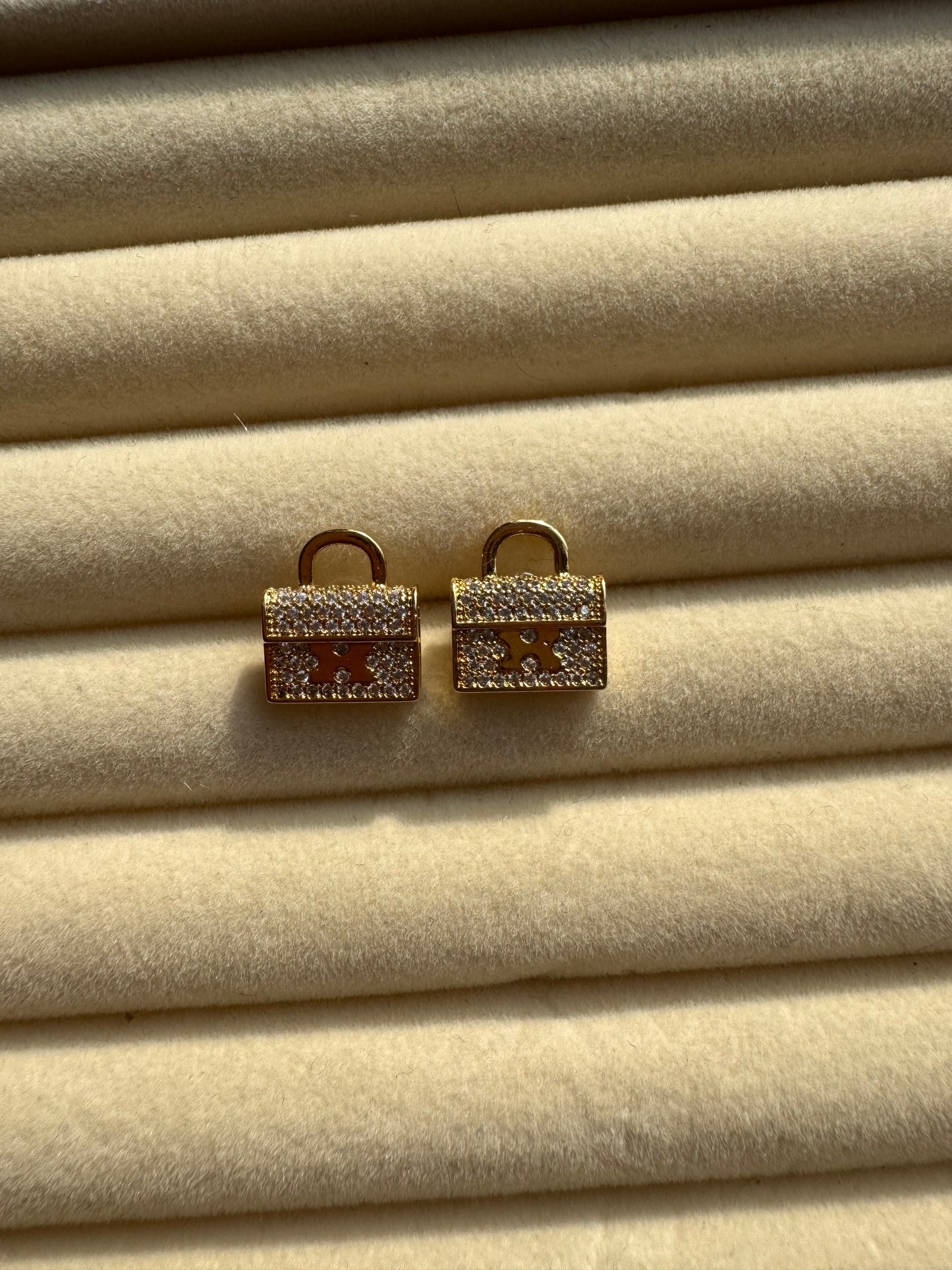 Sparkle Lock Studs