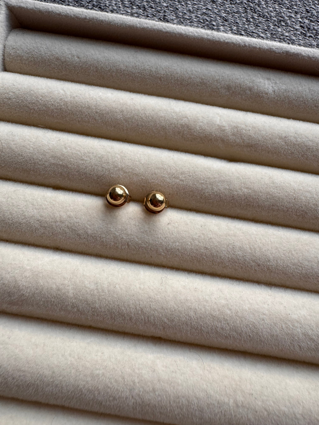 The Essential Polished Gold Ball Studs