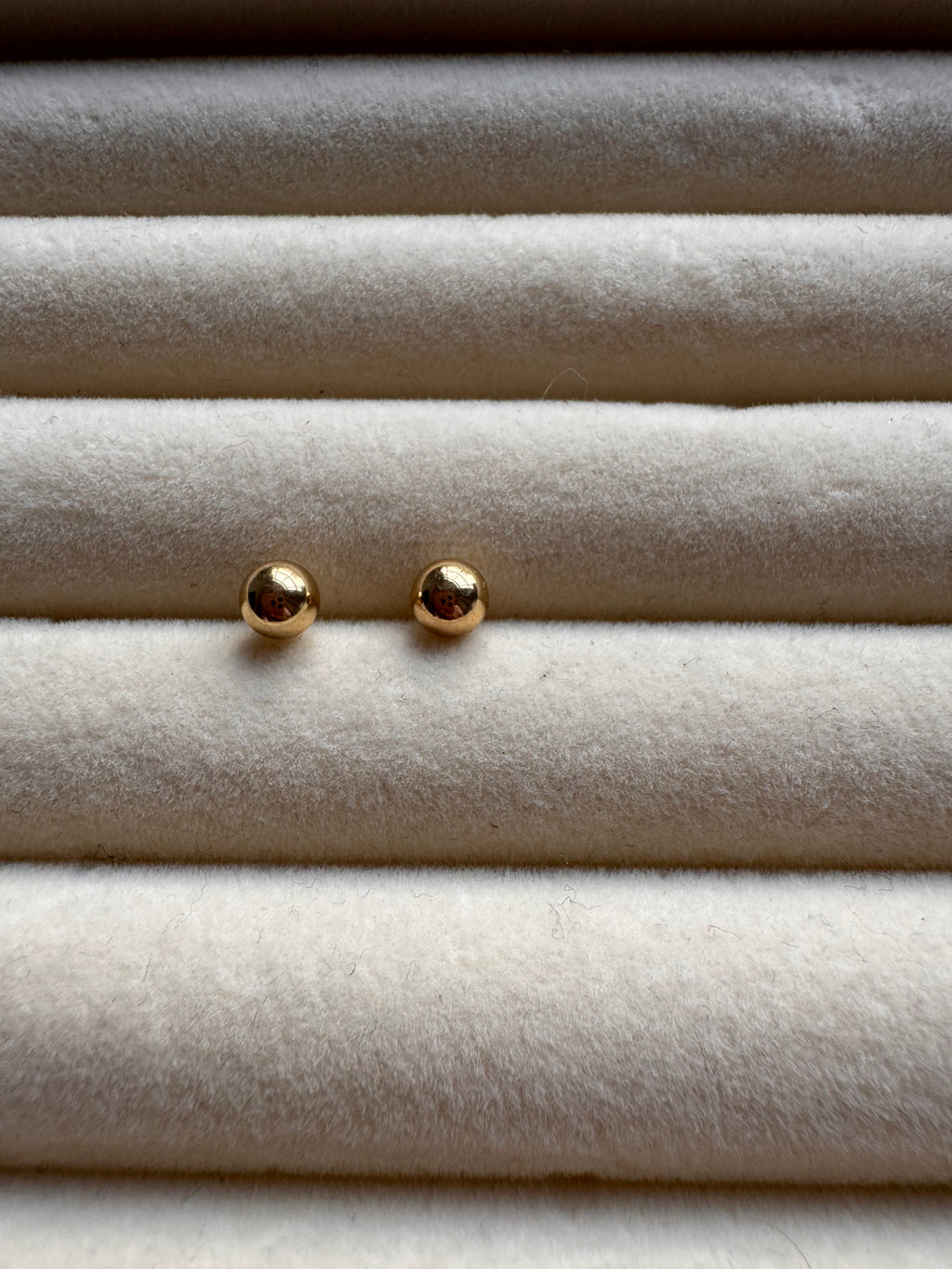 The Essential Polished Gold Ball Studs
