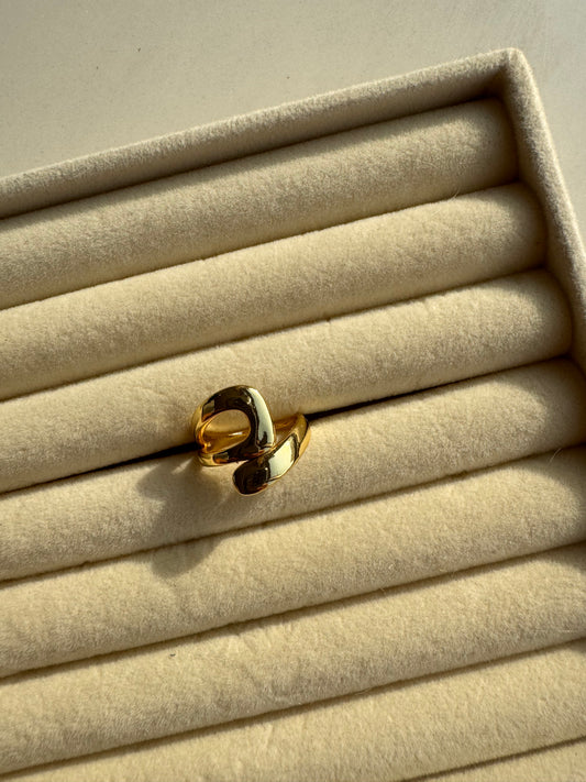 Serpentine Twist Ring