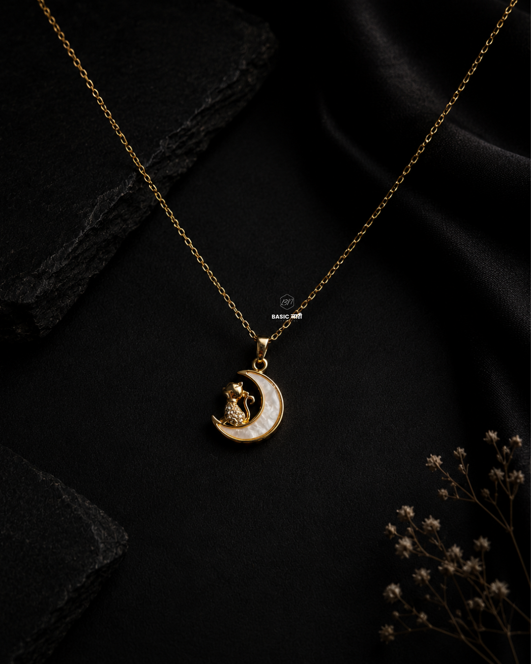 The Pearl-Lustre Cat on the Moon Necklace