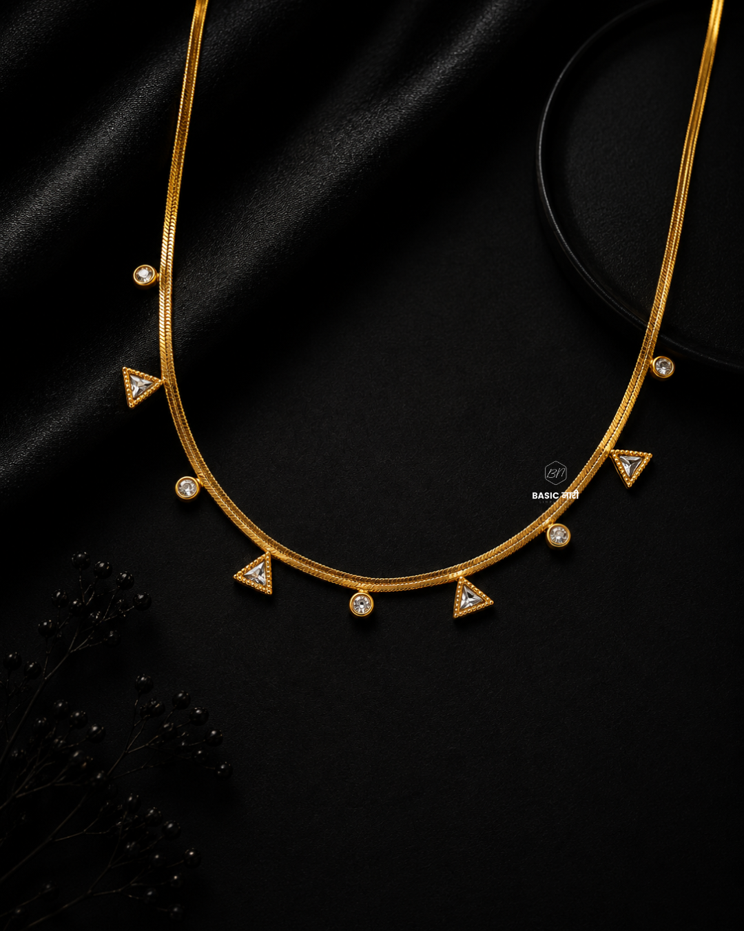 The Geometric Crystal Herringbone Choker