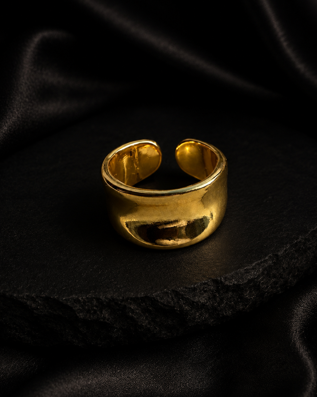 The Sculpted Wave Gold Adjustable Ring