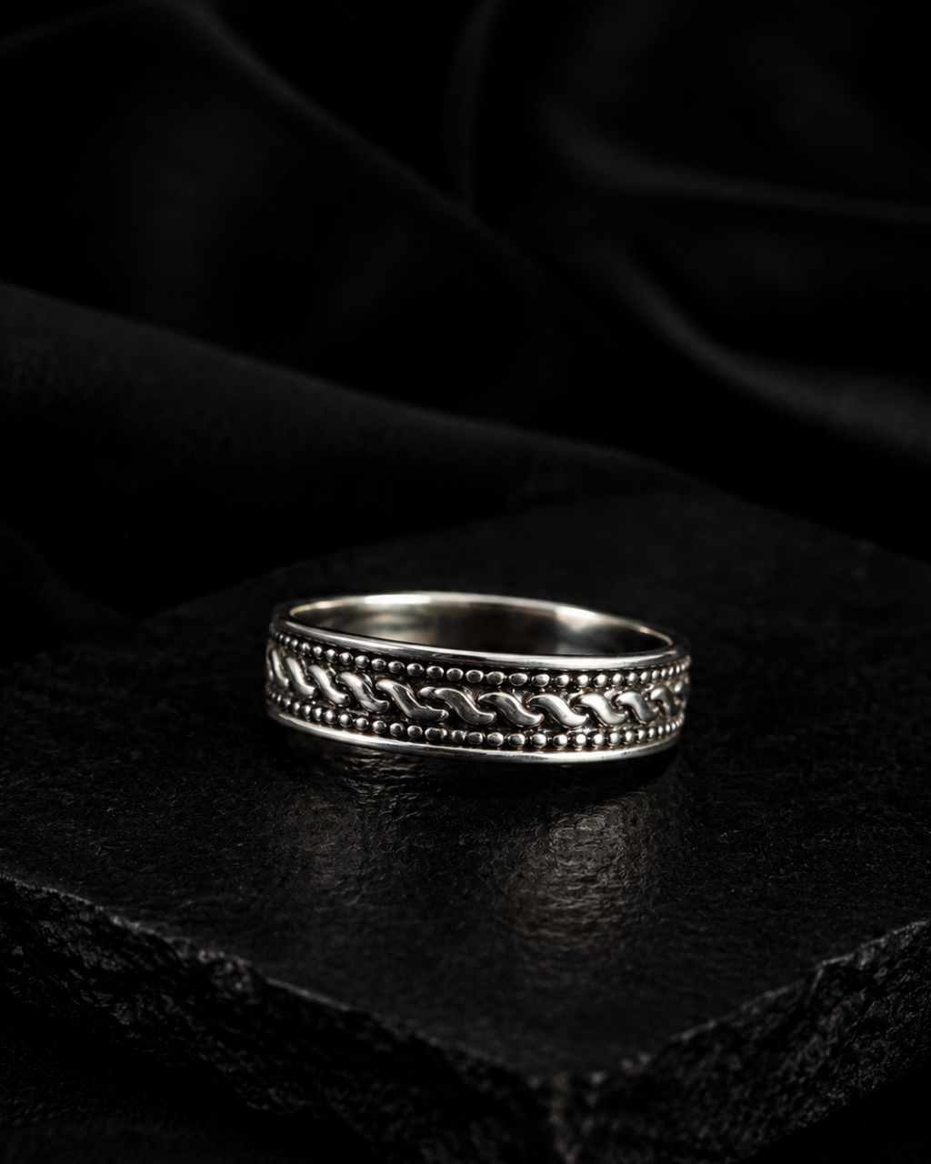 Vintage Weave Statement Band