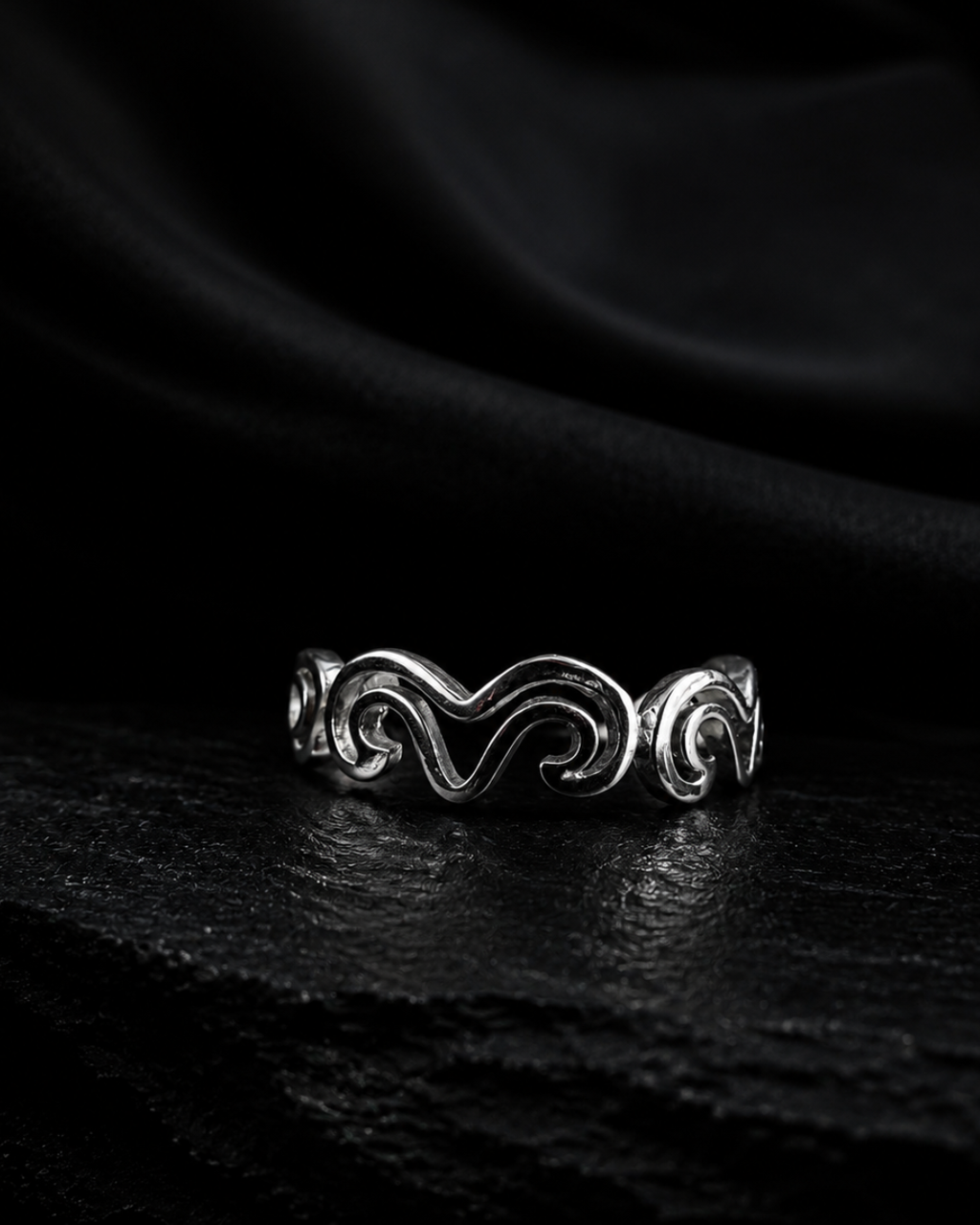 The Fluid Wave Silver Ring