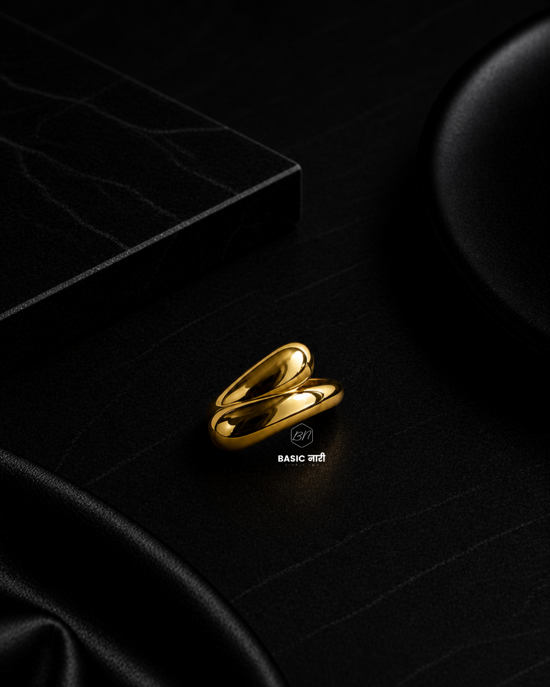 Sculptural Crossover Wave Ring